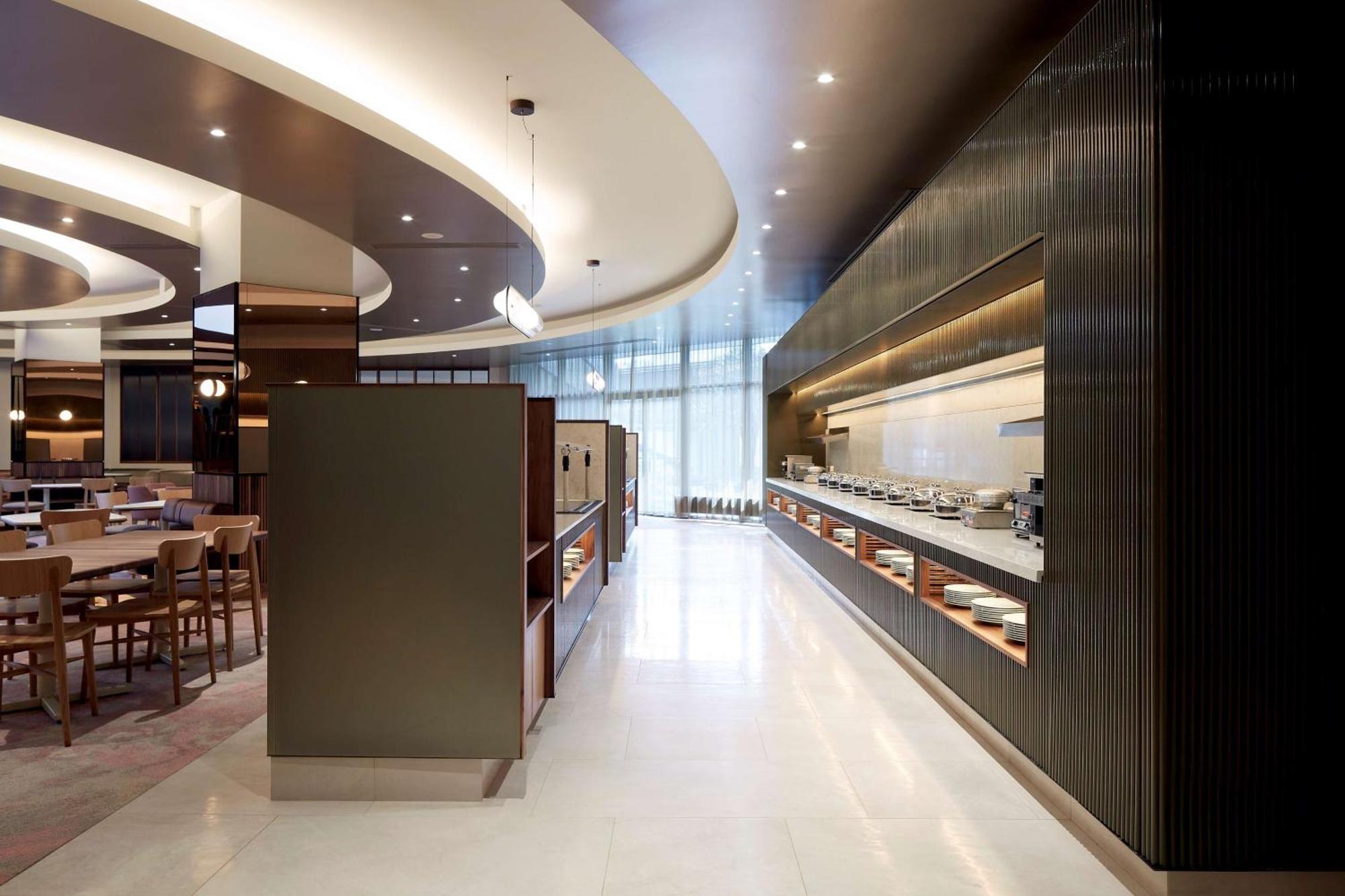 Doubletree Par Hilton Hotel 4*