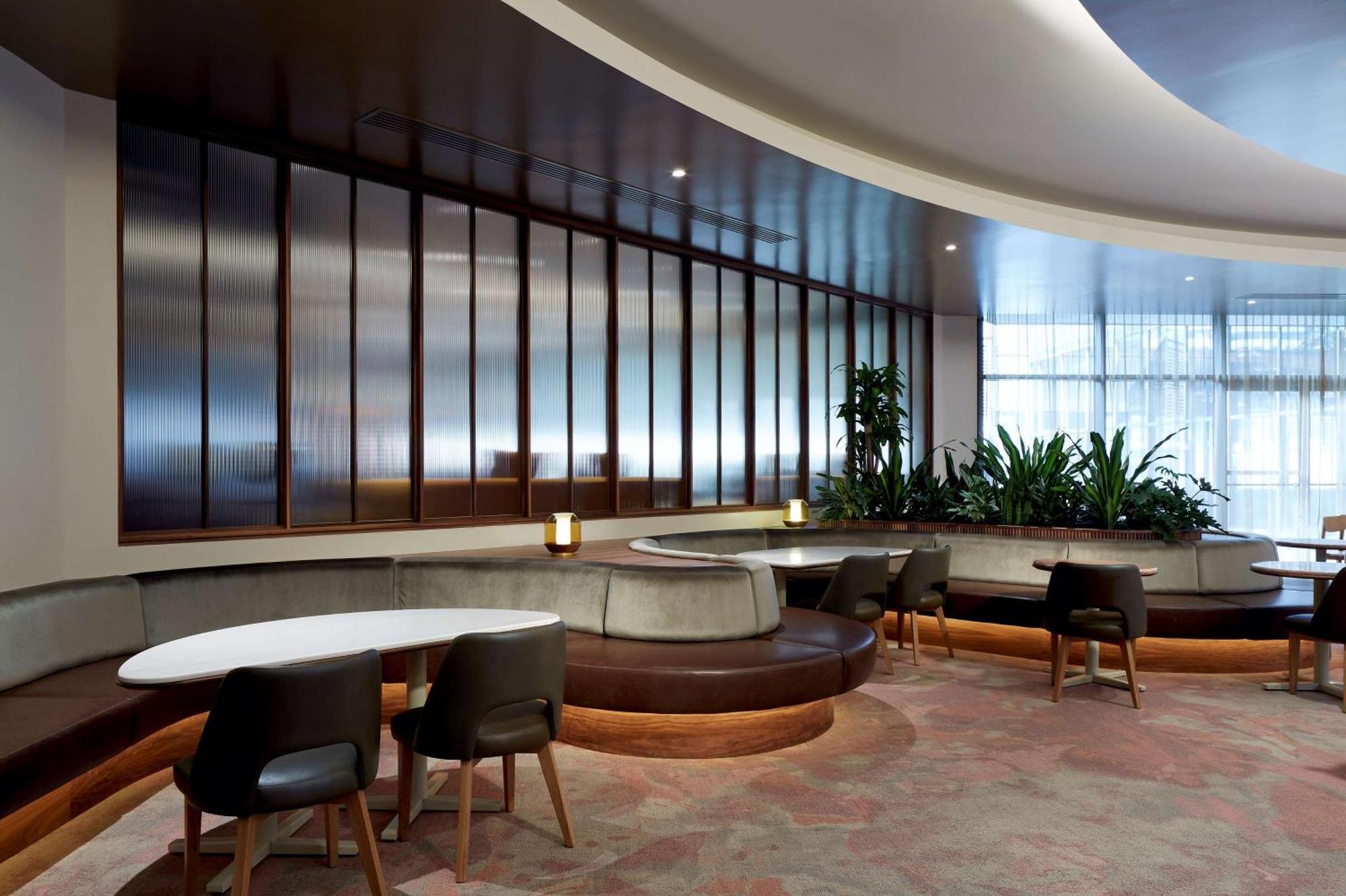 Doubletree Par Hilton Hotel 4*